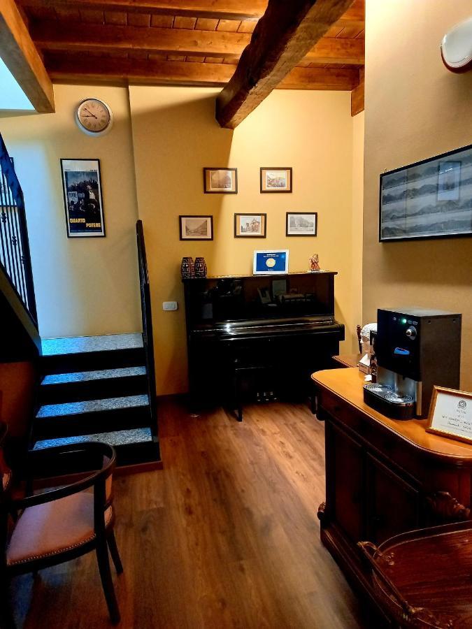 Carlito'S Trattoria Con Alloggio Vertemate Ngoại thất bức ảnh