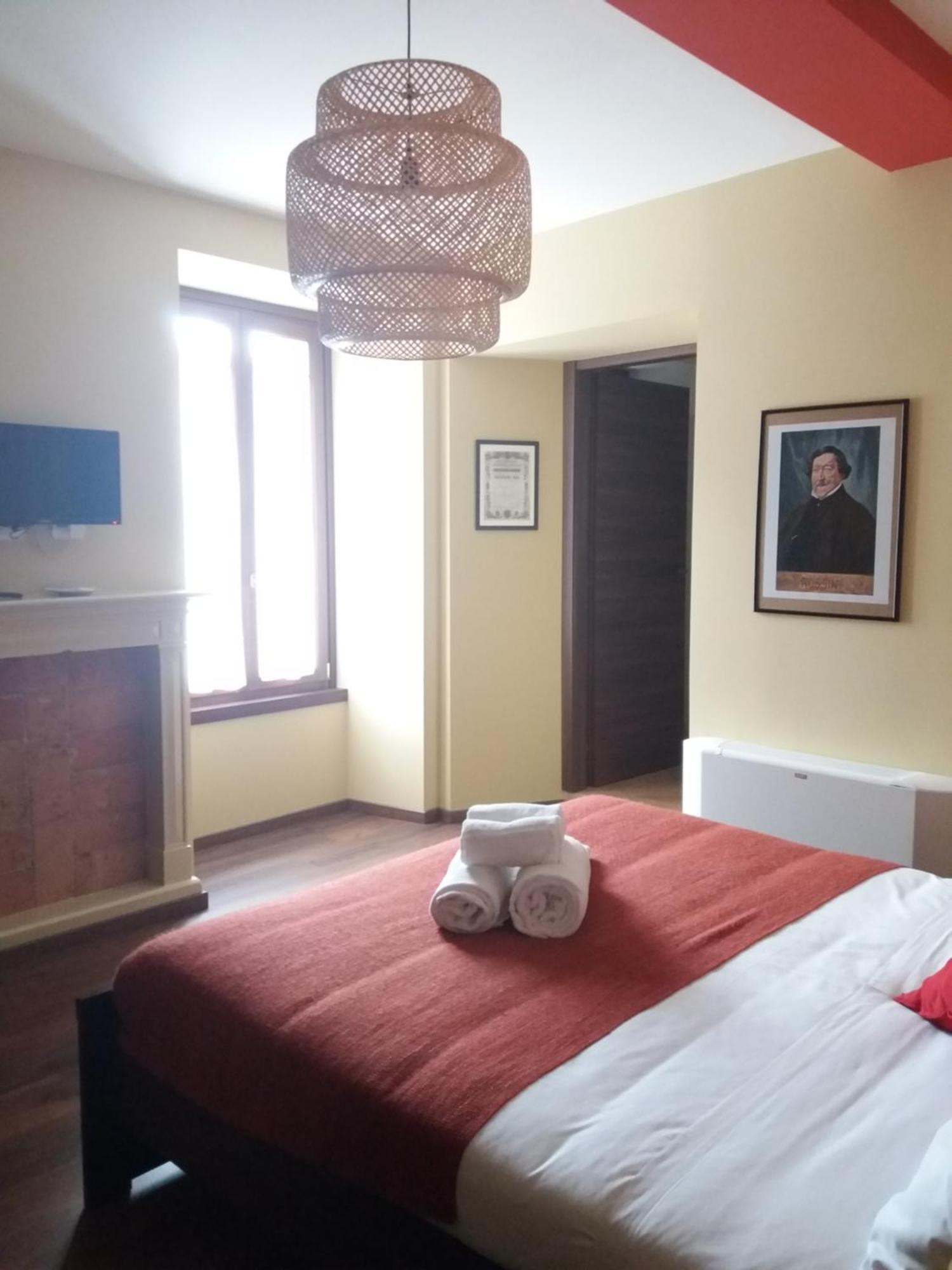 Carlito'S Trattoria Con Alloggio Vertemate Phòng bức ảnh